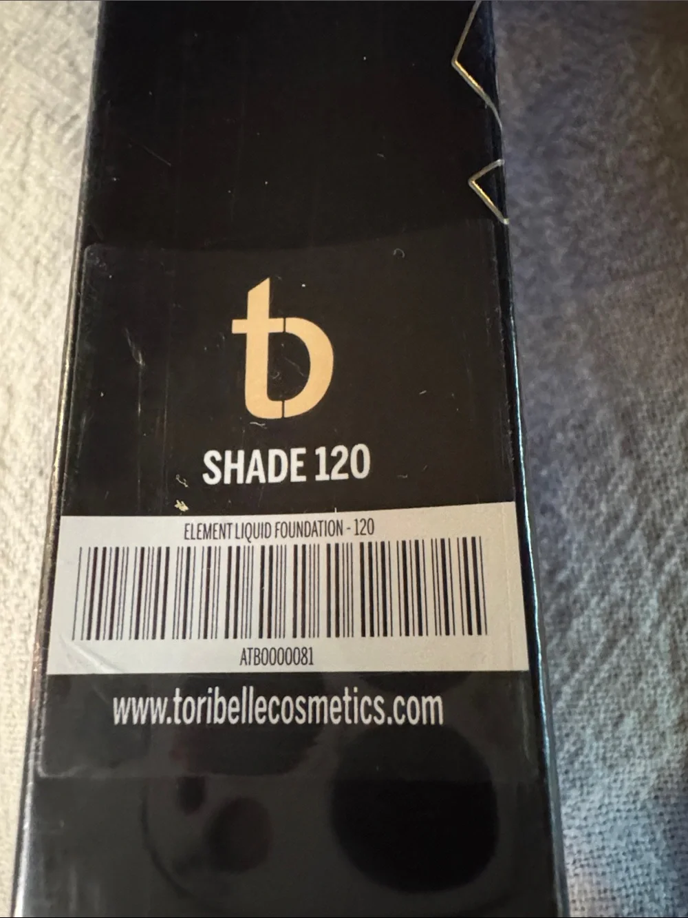 Element Liquid Foundation Shade 120- Black & Gold Box